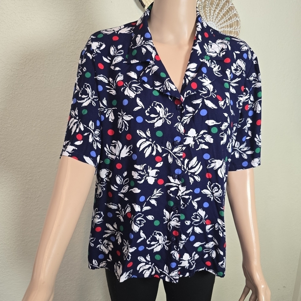 Pendleton 90s  Navy floral short sleeved button up size 14 (Medium)